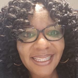 Meet your Posher, Yvonne